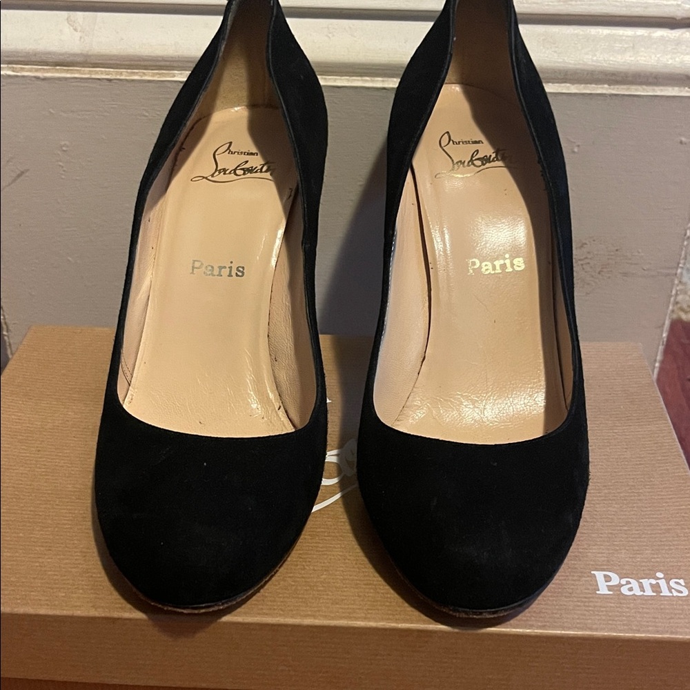 Christian Louboutin RON RON 100 Suede Elegant Black Heels